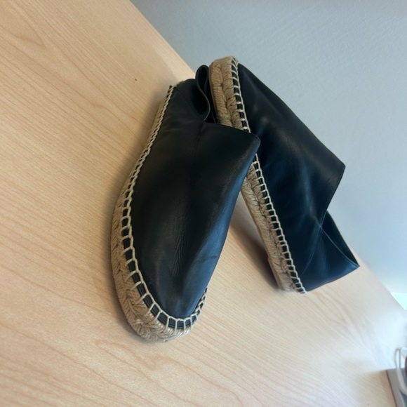 Vince size 6 NWT (no box bottom stickers still affixed)Black leather Espadrilles - Picture 2 of 15